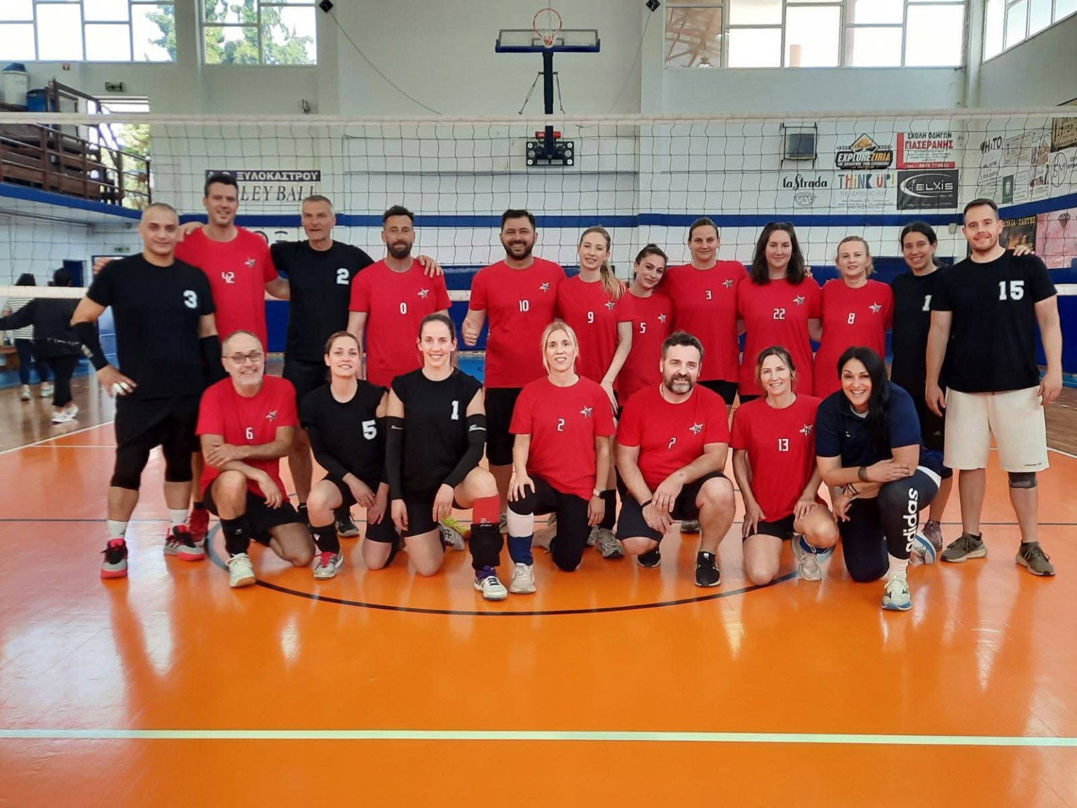 Tournament teams gathered for a commemorative photo